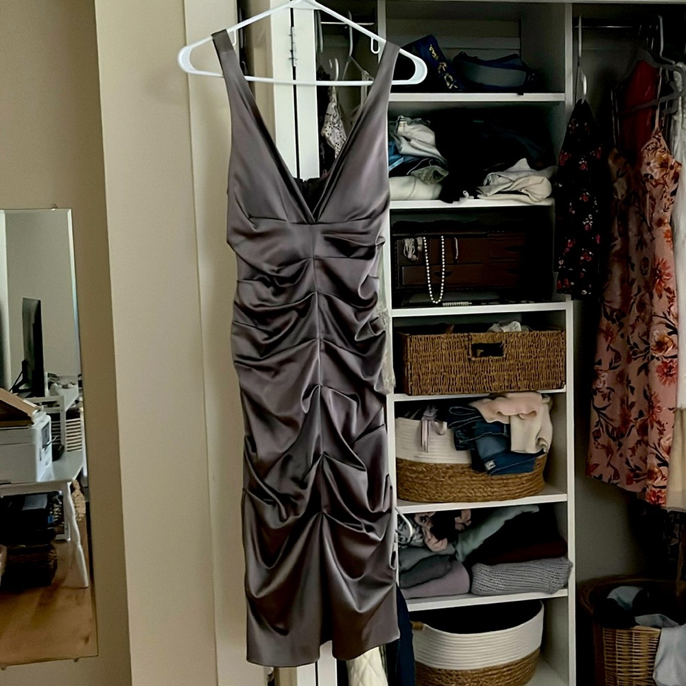 Nicole Miller Silver Satin Ruched Grey Evening Cocktail Dress Size 2